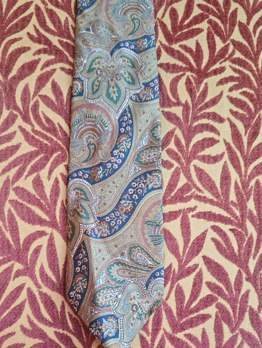 Men's Paisley Silk Neck Tie in Blue and Green